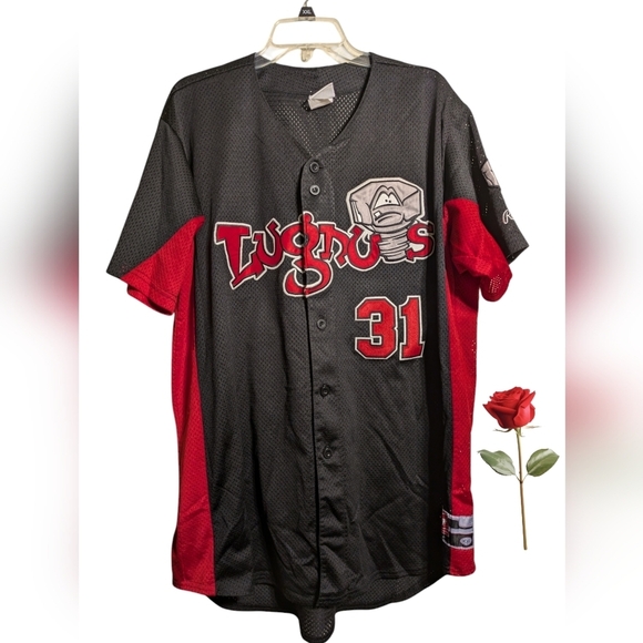 Lug Nuts Black and Red Jersey - Picture 1 of 9